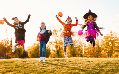 Boo-tiful Smiles This Halloween: A Guide to Treats, Tricks, and Orthodontic Health 🎃